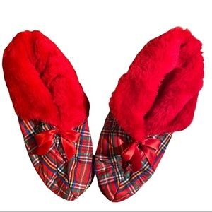 DEARFOAMS Red Plaid Furry CHRISTmas House-shoes Slippers 5-6